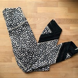 SOLD lululemon | Leopard Leggings Sz 4
